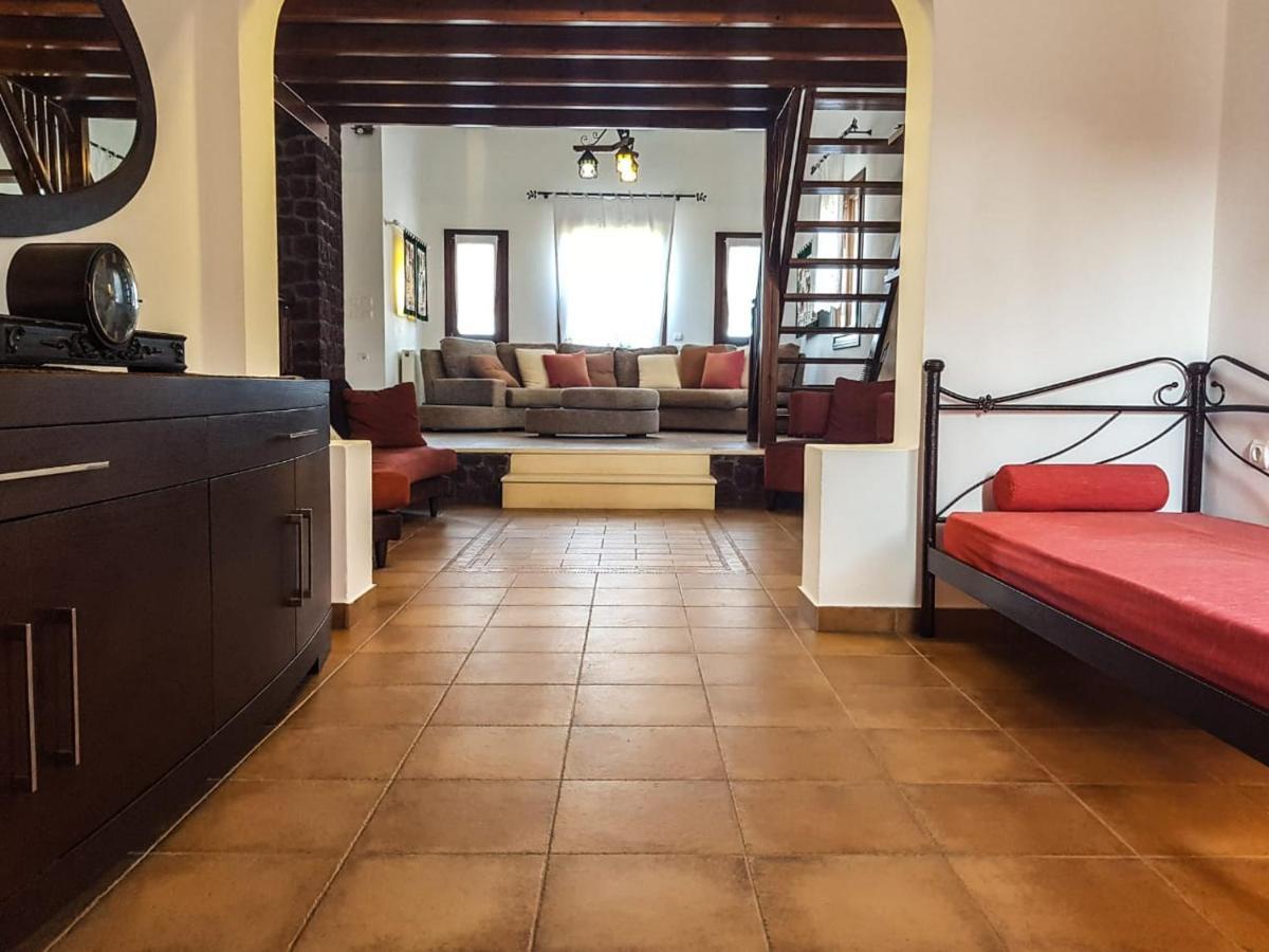 Sunshine House For 9, Cozy Set Up,Verandas, Sea View. Картерадос Екстериор снимка